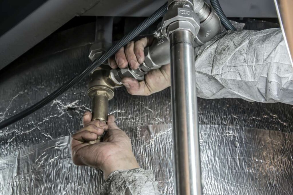 How Do Plumbers Perform Leak Detection?