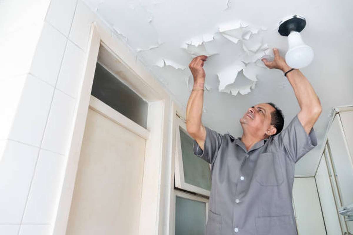 how long does it take for a ceiling to dry after a leak